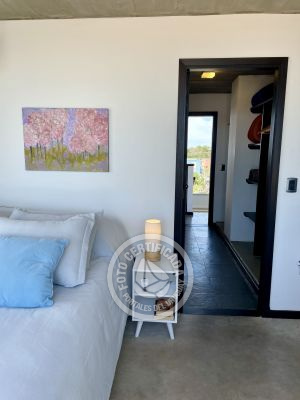 Santa Maria de Las Arenas - Portal del Diablo