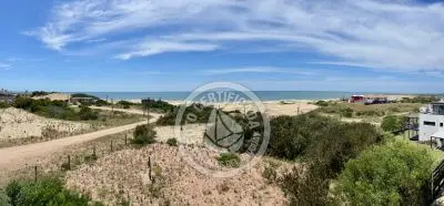Santa Maria de Las Arenas - Portal del Diablo