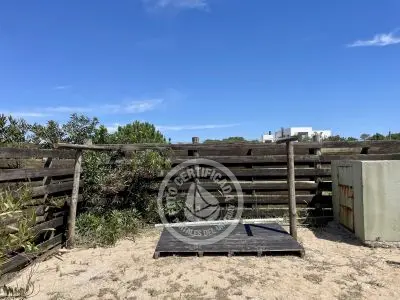 Santa Maria de Las Arenas - Portal del Diablo