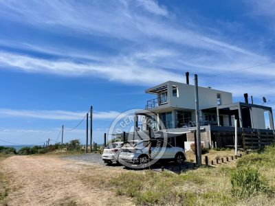Santa Maria de Las Arenas - Portal del Diablo