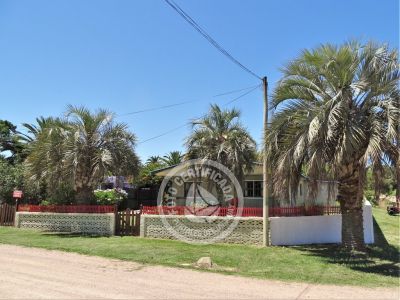 Casa Tres Palmeras La Coronilla