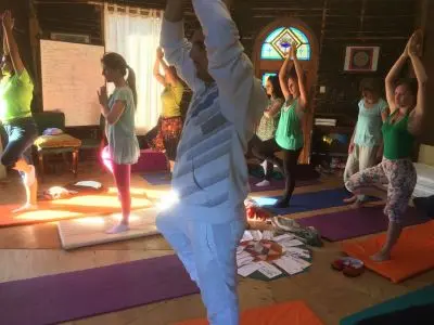 Clases de Yoga - Octógono Om Shanti Villa Serrana