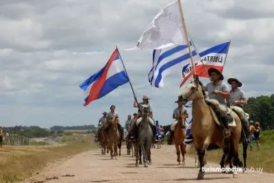 Passeio e Atividades Lago y Represa de India Muerta: el paraíso de la pesca Rocha