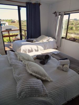 Habitación Corvinas: Triple superior vista faro y dunas - Carmela Cabo Polonio