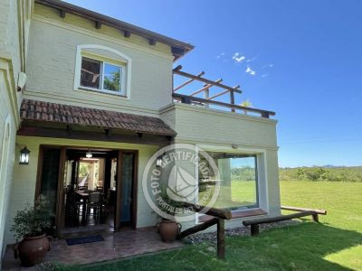 House La Escondida  Bella Vista