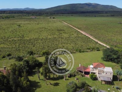 House La Escondida  Bella Vista