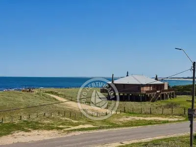 Casa Soñada frente al Mar. La Paloma