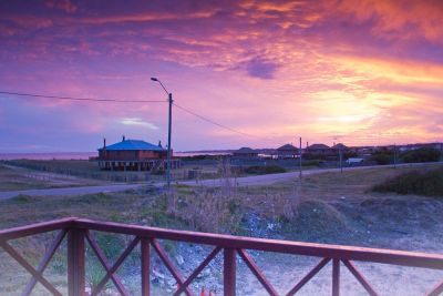 Casas | Cabañas | Aptos | Complejos.. CASA SOÑADA FRENTE AL MAR La Paloma