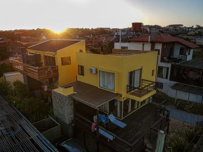 Casas|Cabanas|Aptos|Complexos ... CASAS DUPLEX LOBOS DE MAR  Punta del Diablo