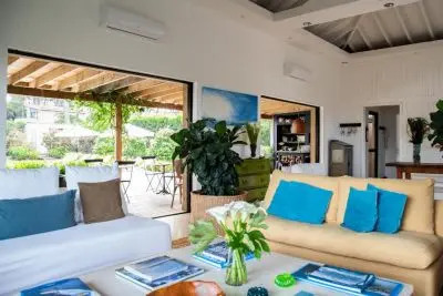 Hotel Casa Flor  La Barra