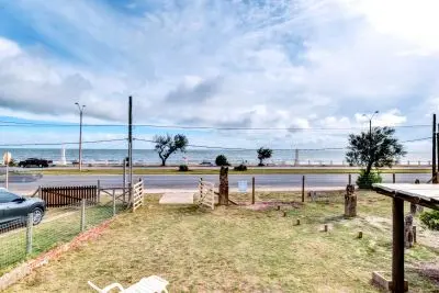 Alquiler en Piriápolis. Frente a la Playa. Los Ángeles 