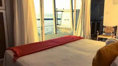 Lugares Un hotel flotante en Laguna Garzón para respirar paz y naturaleza Rocha