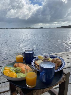 Lugares Un hotel flotante en Laguna Garzón para respirar paz y naturaleza Rocha