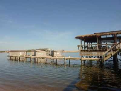 Lugares Un hotel flotante en Laguna Garzón para respirar paz y naturaleza Rocha