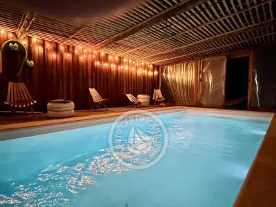 La Vecindad - piscina climatizada, todo el año