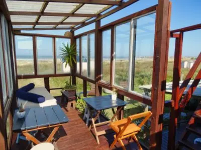 Habitación Pingüinos: Triple superior vista mar - Carmela Cabo Polonio