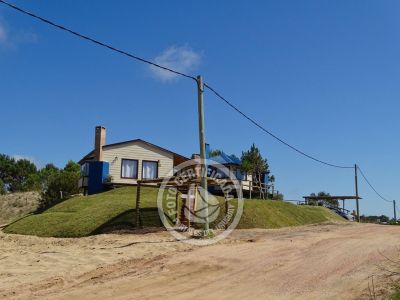 Ohana y Dos Amores - Punta del Diablo