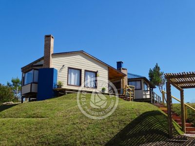 Ohana y Dos Amores - Punta del Diablo