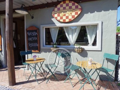 Cafeteria Delikatessen & Cía. - Pastelería Casera Punta del Diablo