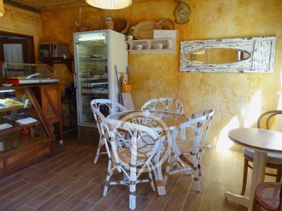 Cafeteria Delikatessen & Cía. - Pastelería Casera Punta del Diablo