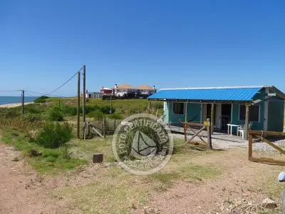 Cabin Cabaña frente al mar en La Viuda Punta del Diablo