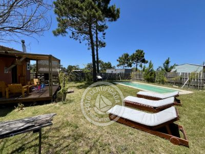 Bungalow Terrana, casa de bio construccion en la Viuda Punta del Diablo
