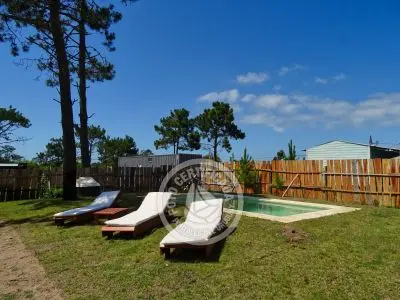 Bungalow Terrana, casa de bio construccion en la Viuda Punta del Diablo