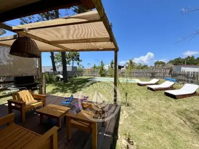 Bungalow Terrana, casa de bio construccion en la Viuda Punta del Diablo