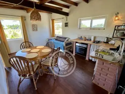 Bungalow Terrana, casa de bio construccion en la Viuda Punta del Diablo