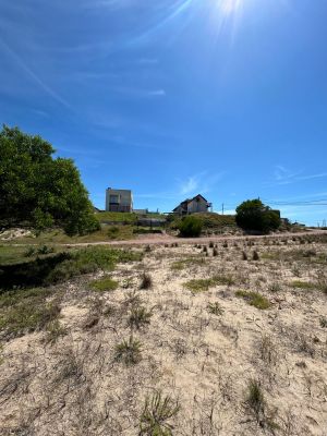 Lotes Terreno en La Viuda a metros de la playa. M.184 S.9 Punta del Diablo