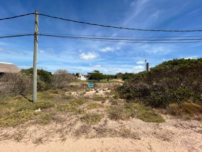 Lotes Terreno en La Viuda a metros de la playa. M.184 S.9 Punta del Diablo