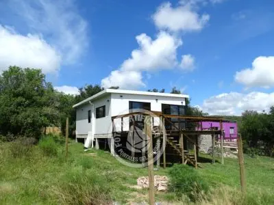 Casa Raíces .Casa en Villa Serrana Villa Serrana