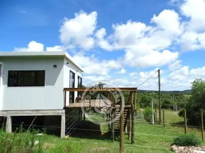 Casa Raíces .Casa en Villa Serrana Villa Serrana