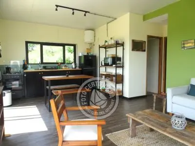 Casa Raíces .Casa en Villa Serrana Villa Serrana