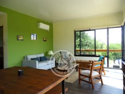 Casa Raíces .Casa en Villa Serrana Villa Serrana