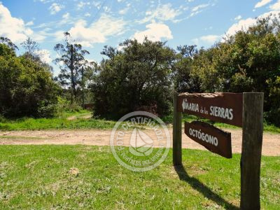 Bungalow Octógono  Santa María de las Sierras  Casa de Retiros Villa Serrana