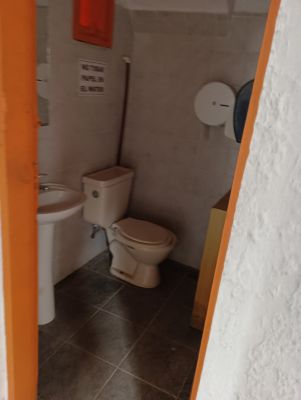 Local comercial con 2 terrenos  - Punta del Diablo