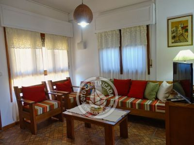 América - Chalet al frente - La Paloma