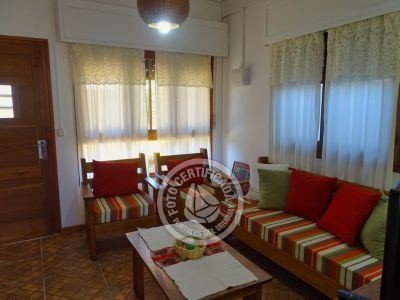 América - Chalet al frente - La Paloma