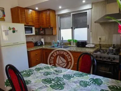 América - Chalet al frente - La Paloma