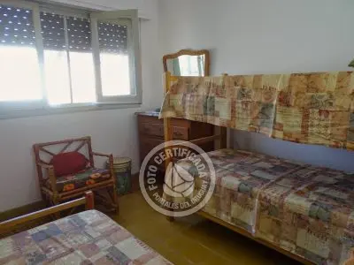 América - Chalet al frente - La Paloma