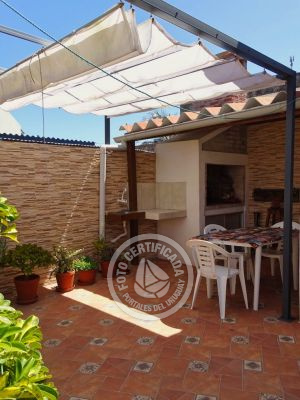 América - Chalet al frente - La Paloma