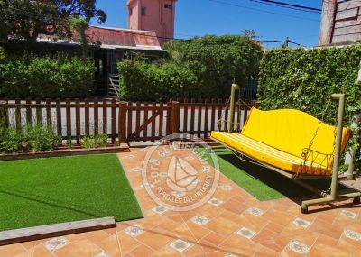 América - Chalet al frente - La Paloma