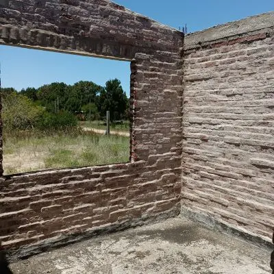 Casa terreno con proyecto  Punta del Diablo