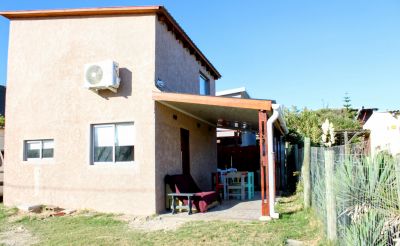 Casa Gorriones, en el centro de punta del diablo  Punta del Diablo