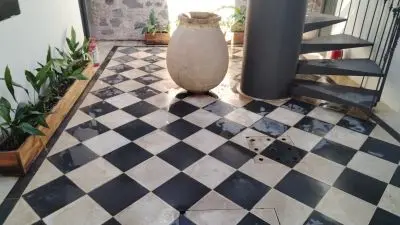 Hotéis / Pousadas ... Posada El Viejo Consulado - Hab Doble Deluxe y Baño privado Colonia del Sacramento