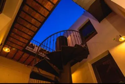 Hotéis / Pousadas ... Posada El Viejo Consulado - Hab Doble Deluxe y Baño privado Colonia del Sacramento