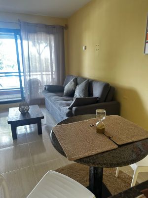 Apartment Apto con Piscina, GYM y terraza sobre Rambla, Vista al Rio Colonia