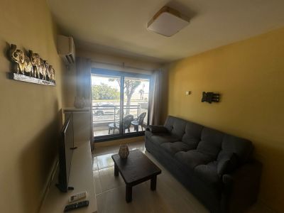Apartment Apto con Piscina, GYM y terraza sobre Rambla, Vista al Rio Colonia