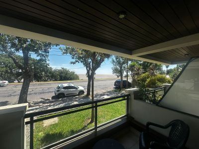 Apartment Apto con Piscina, GYM y terraza sobre Rambla, Vista al Rio Colonia